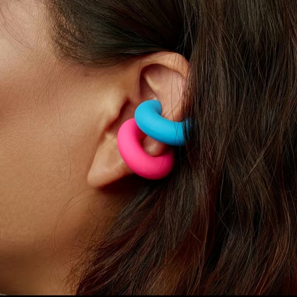 Chunky Earcuff Red Color 1 Pair - Picture 4 of 4